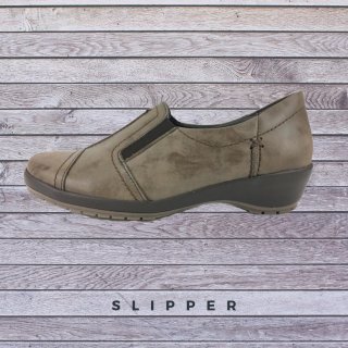 Slipper / Ballerinas / Sneaker