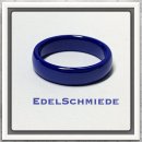 Edelschmiede925 Keramik Ring halbrund blau 5 mm...