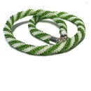 tolle Häkelkette grün / weiß mit 925 Silber Verschluß 45 cm Handarbeit