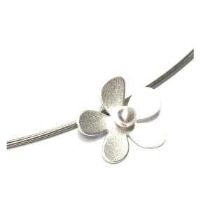 Anhänger  florales Motiv matt 925/- Sterling Silber inklusive Halsreif Stahlseil 43cm Blüte 16mm