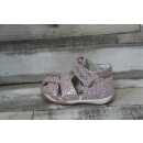 Primigi Mädchen Sandale rosa-silber mit Klettverschluss, Fersen- und Zehenbereich geschlossen